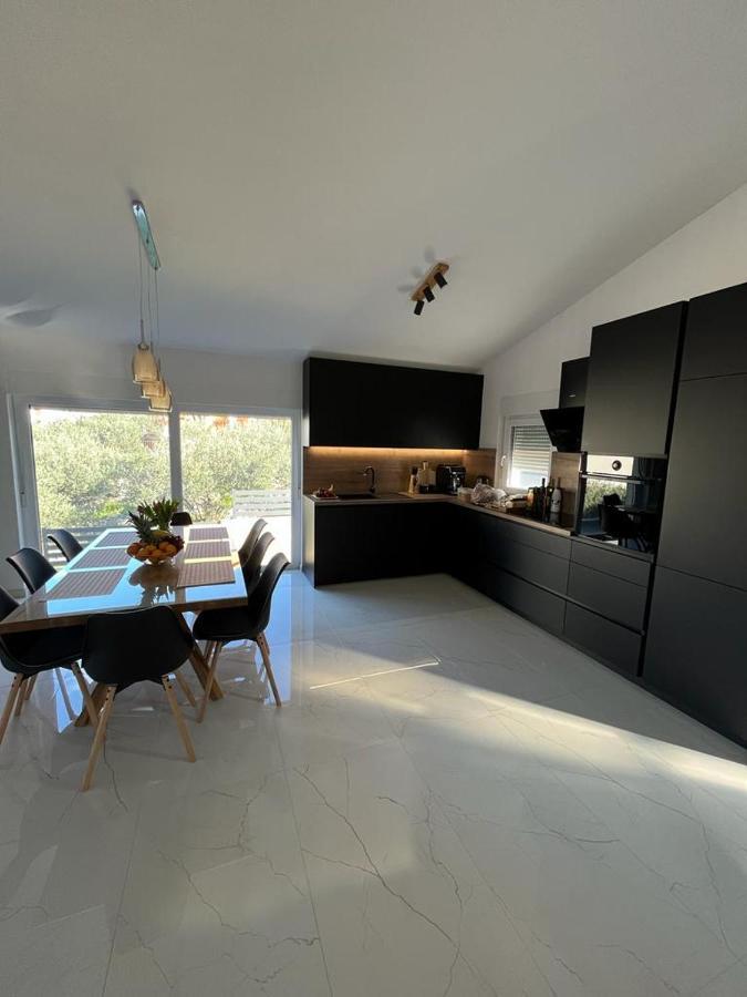 Luxury Villa Lana Apt, Seaview Terrace, Large Outdoor Space, Bbq Трогир Экстерьер фото